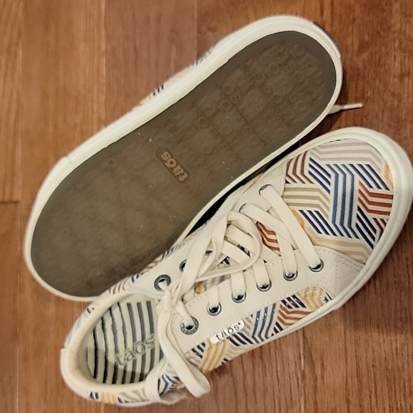 Taos Colorful Patterned Sneakers - Picture 2 of 4